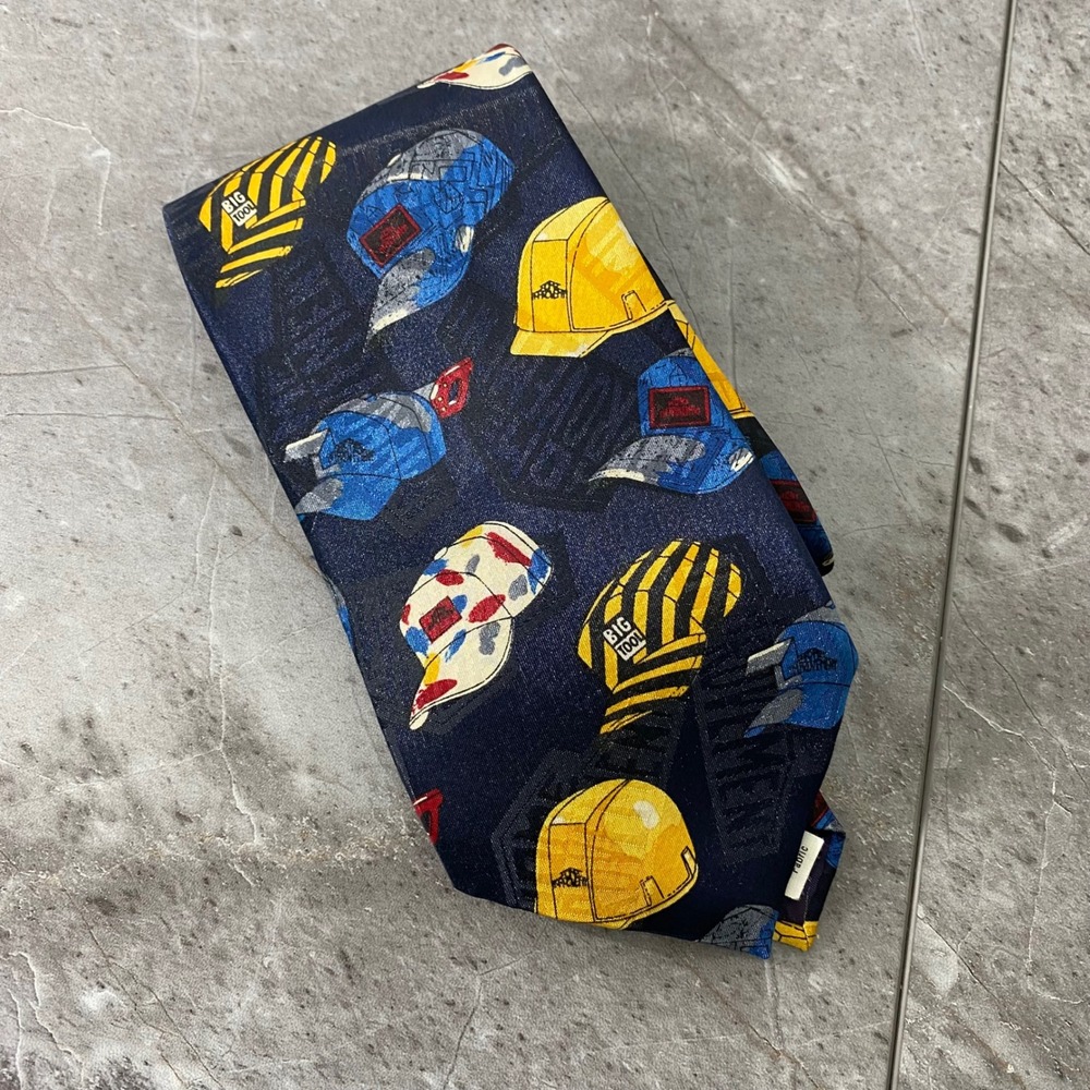 Home Improvement Tim Taylor Work Hats Graphic Navy Blue Men's Tie 
The Toolman‎